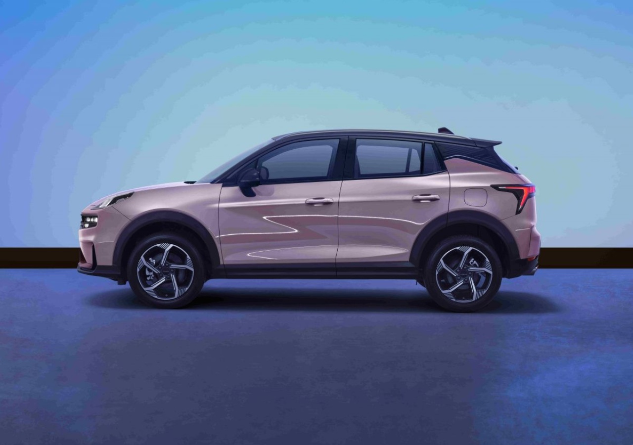 Lynk Co 06 Hyper Halo 2025 The Smart Crossover That Redefines